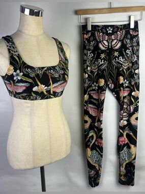 Yoga Democracy  Skinny Floral Leggings Size S & Crop Tank Size XS